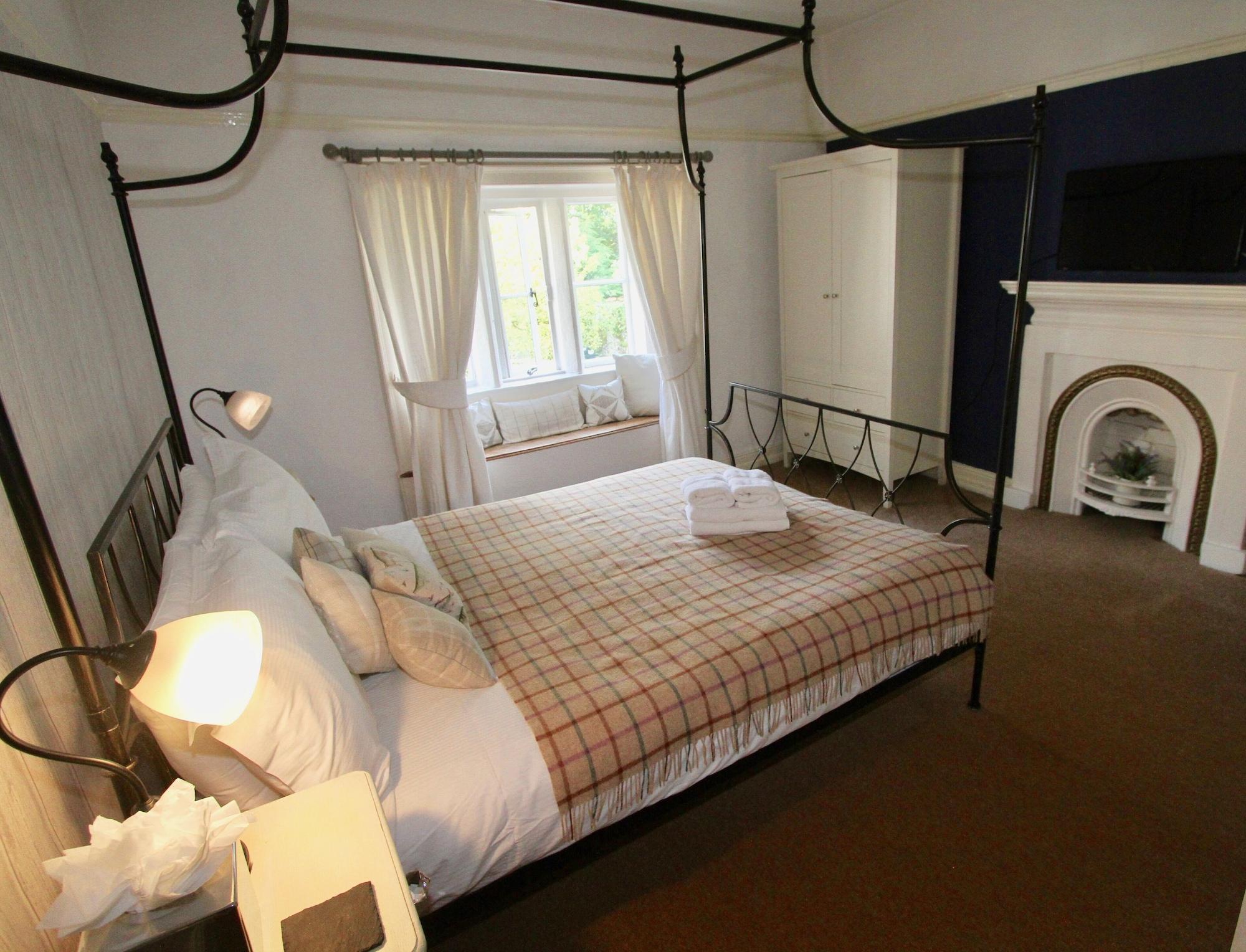 Ashfield House Hotel Grassington Bagian luar foto The bedroom at the Old Vicarage