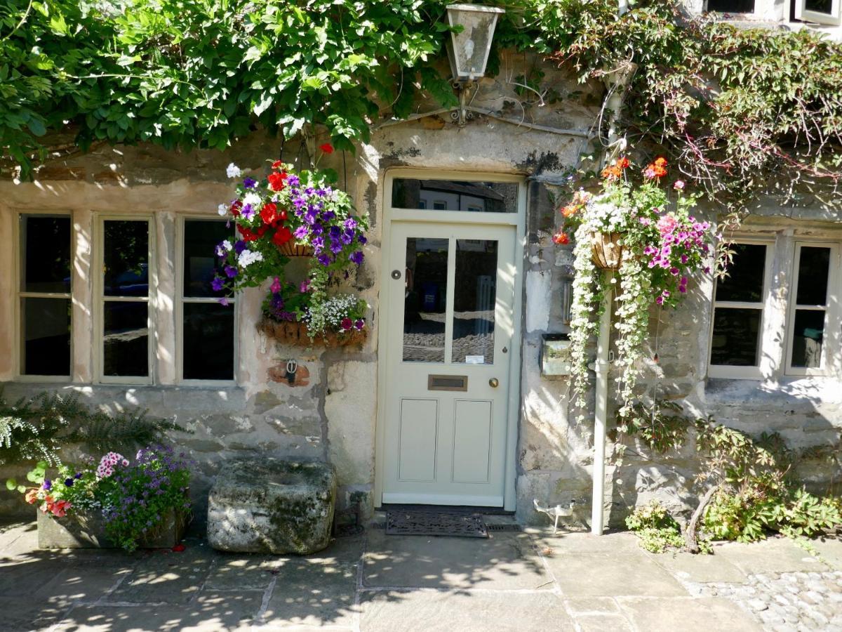 Ashfield House Hotel Grassington Bagian luar foto The Old Post Office, Tetbury