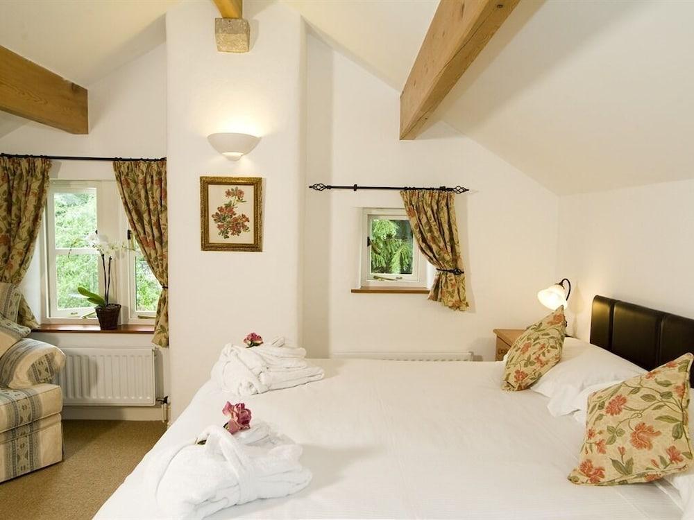 Ashfield House Hotel Grassington Bagian luar foto The Old Mill, bedroom