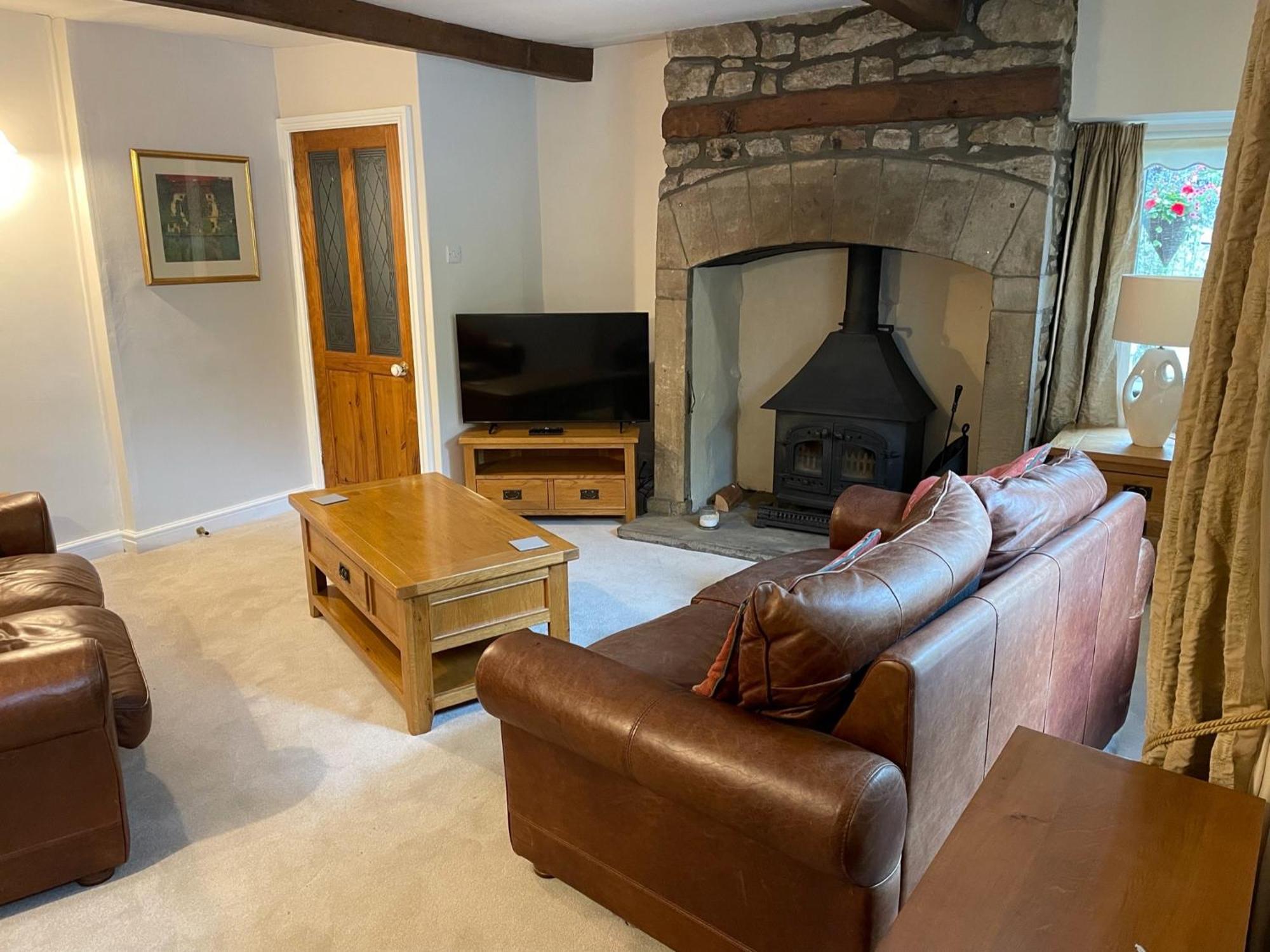 Ashfield House Hotel Grassington Ruang foto The living room at The Old School House, 2019